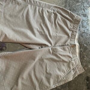Under Armour Golf Shorts/Size 32